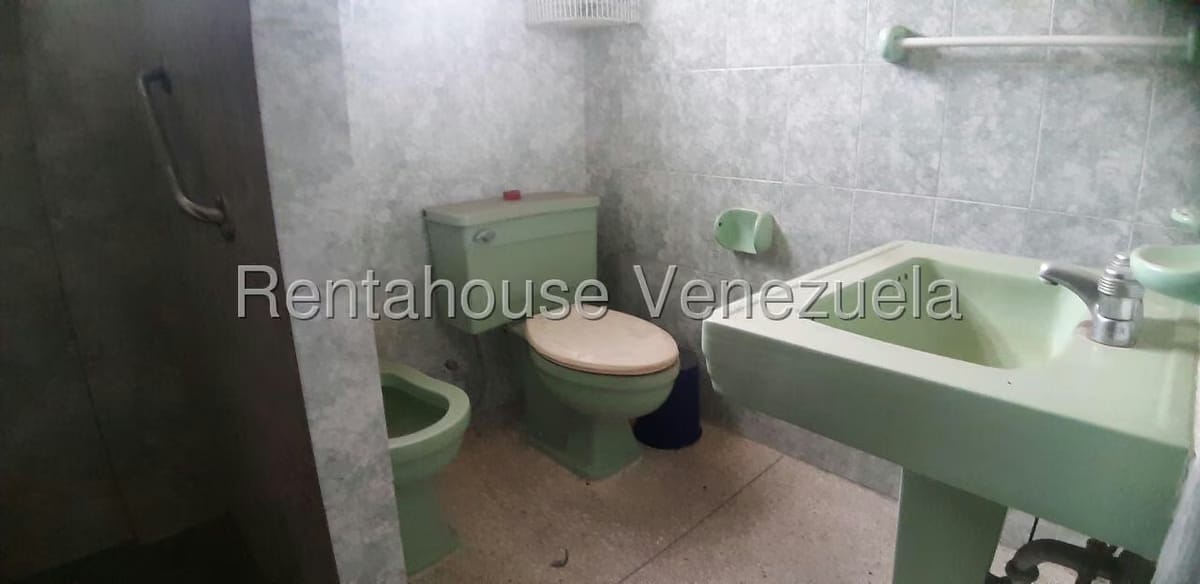 Casa (Multipes Niveles) en Venta en Santa Sofia, Distrito Metropolitano - 28