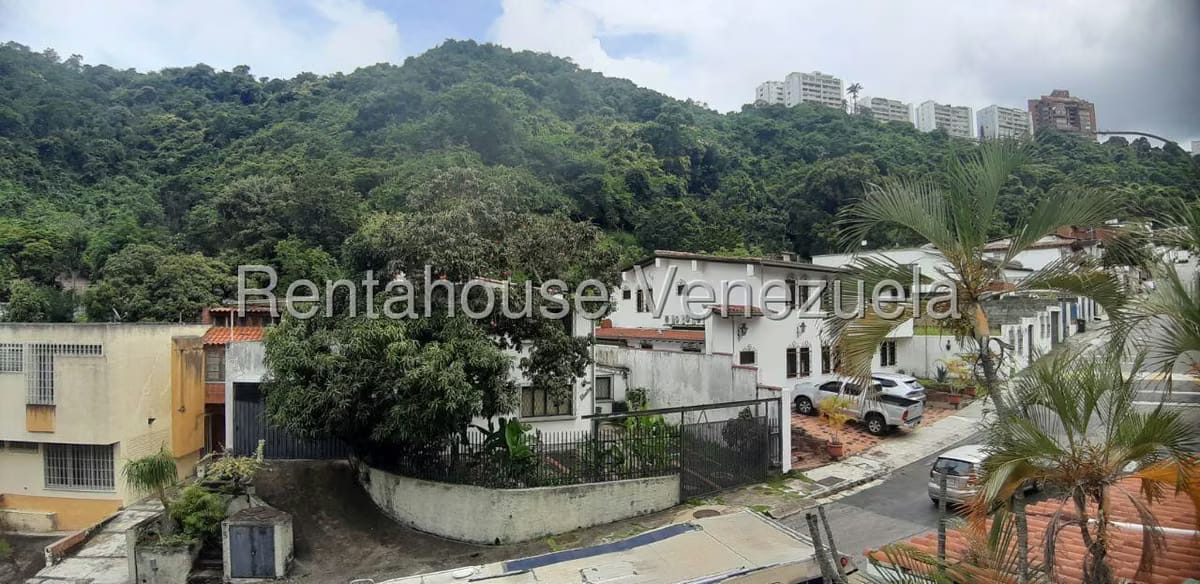 Casa (Multipes Niveles) en Venta en Santa Sofia, Distrito Metropolitano - 42