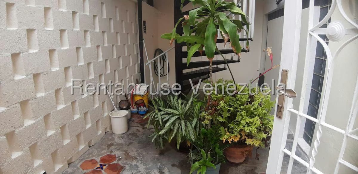 Casa (Multipes Niveles) en Venta en Santa Sofia, Distrito Metropolitano - 84