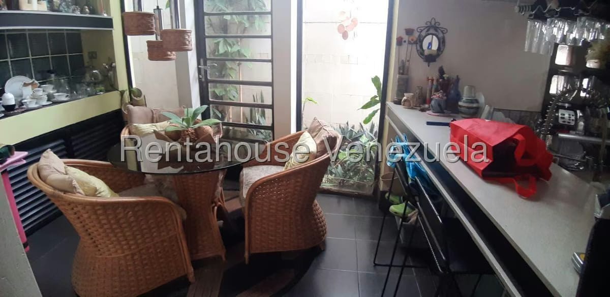Casa (Multipes Niveles) en Venta en Santa Sofia, Distrito Metropolitano - 85