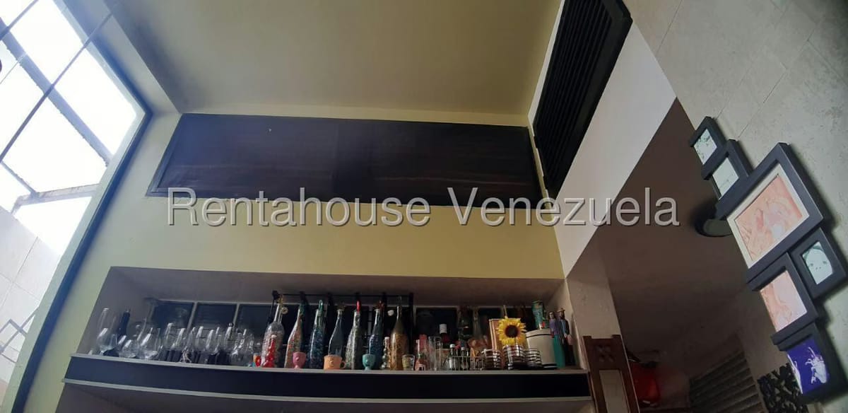 Casa (Multipes Niveles) en Venta en Santa Sofia, Distrito Metropolitano - 91