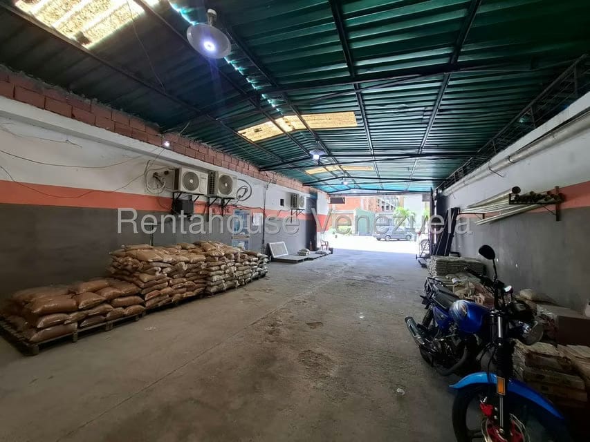Comercial (Galpon - Deposito) en Alquiler en Zona Centro, Aragua - 6