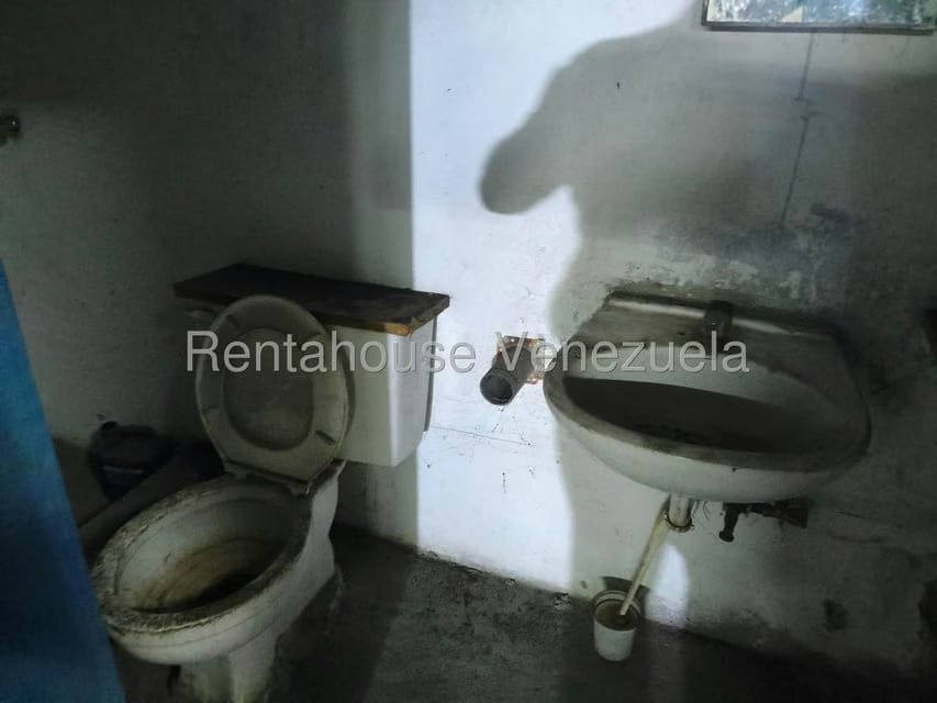 Comercial (Local Comercial) en Alquiler en La Yaguara, Distrito Metropolitano - 6
