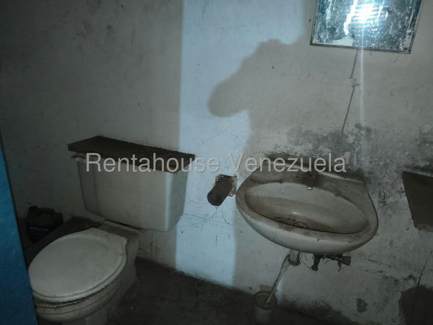 Comercial (Local Comercial) en Alquiler en La Yaguara, Distrito Metropolitano - 7