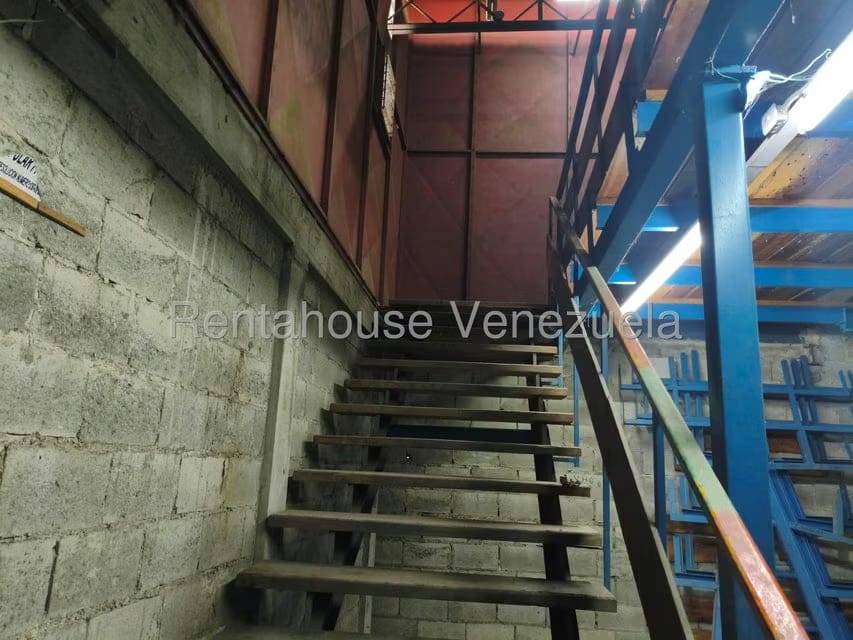 Comercial (Local Comercial) en Alquiler en La Yaguara, Distrito Metropolitano - 9