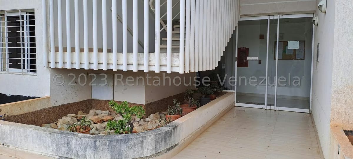 Apartamento (1 Nivel) en Venta en Bosques de la Lagunita, Distrito Metropolitano - 2
