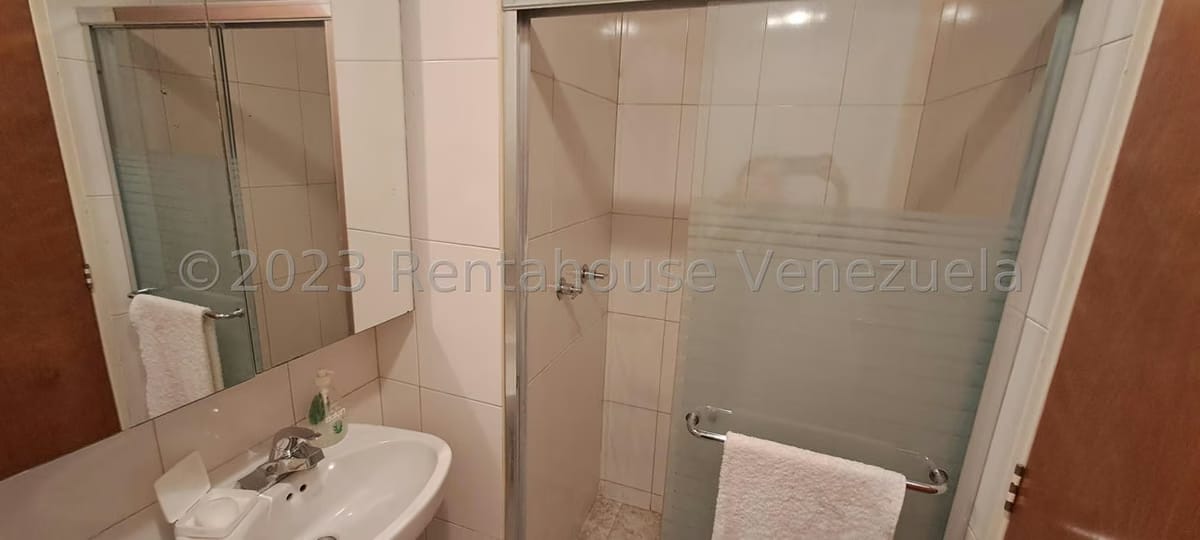 Apartamento (1 Nivel) en Venta en Bosques de la Lagunita, Distrito Metropolitano - 17
