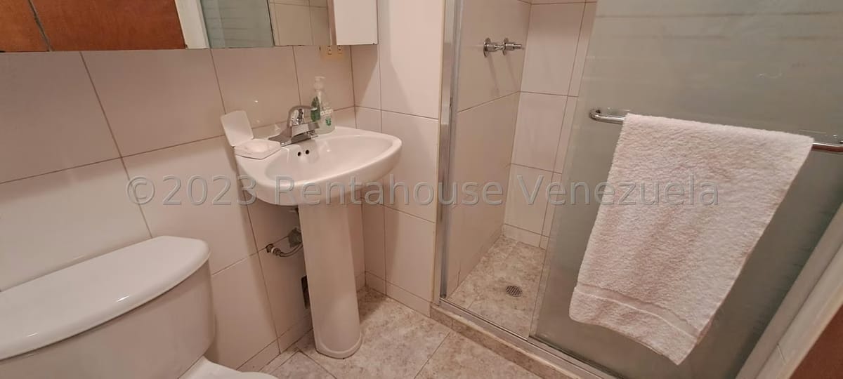 Apartamento (1 Nivel) en Venta en Bosques de la Lagunita, Distrito Metropolitano - 18