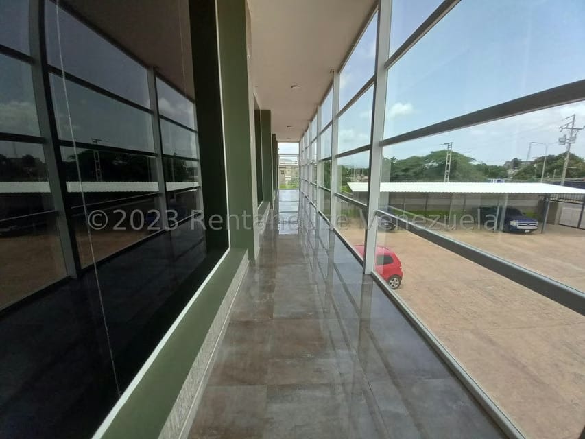 Comercial (Edificio) en Venta en Centro, Falcon - 2