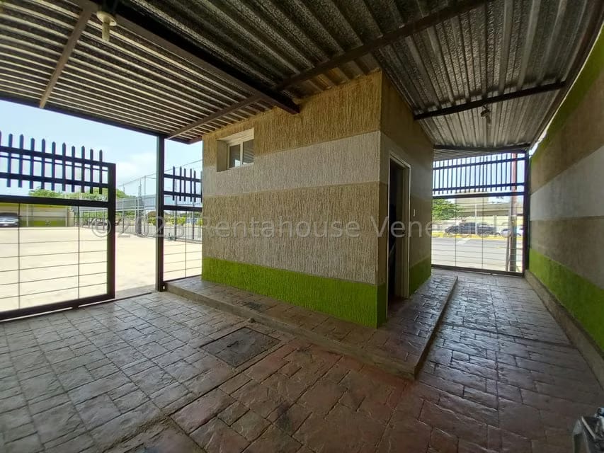 Comercial (Edificio) en Venta en Centro, Falcon - 18