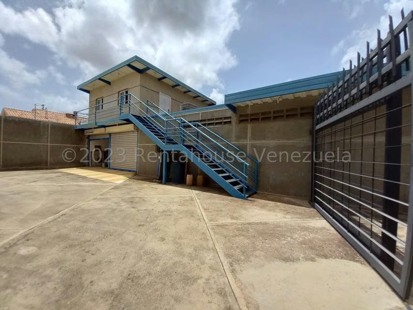 Comercial (Edificio) en Venta en Centro, Falcon - 40