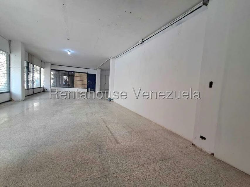 Comercial (Local Comercial) en Alquiler en Parroquia San Blas, Carabobo - 10