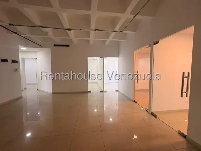 Comercial (Oficina) en Alquiler en 5 de Julio, Zulia - 21