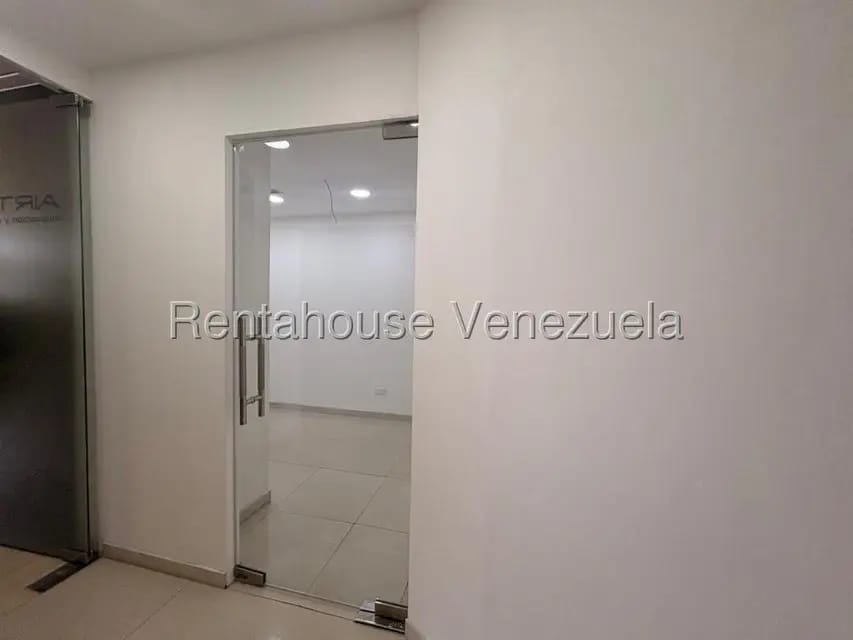 Comercial (Oficina) en Alquiler en 5 de Julio, Zulia - 8