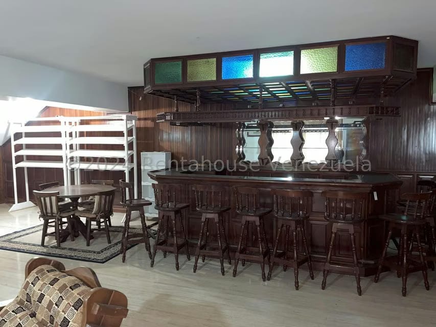Casa (Multipes Niveles) en Venta en Colinas de Santa Monica, Distrito Metropolitano - 19