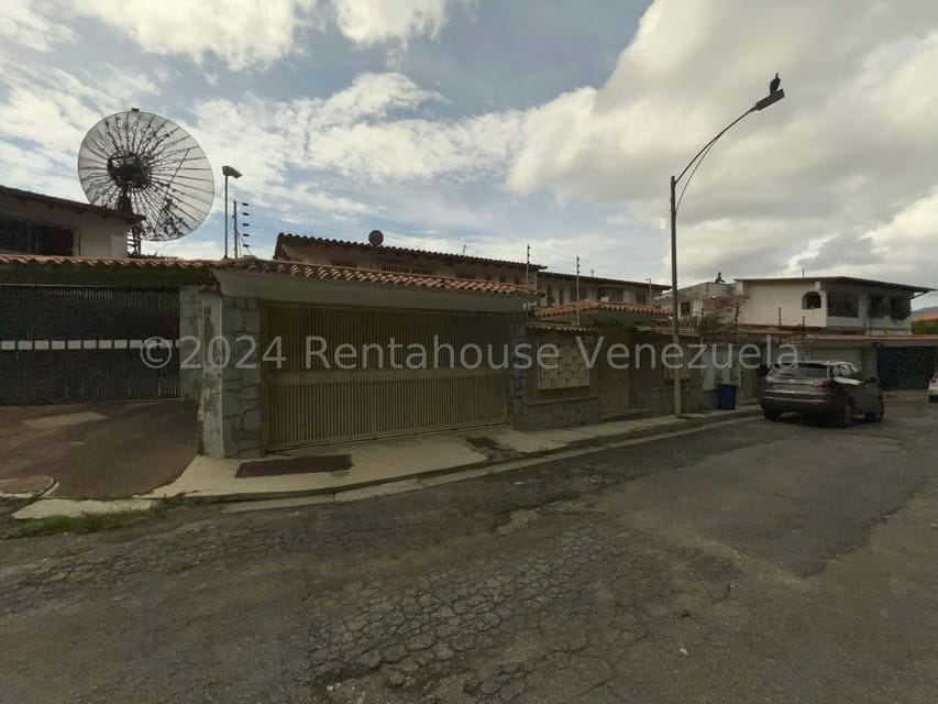 Casa (Multipes Niveles) en Venta en Colinas de Santa Monica, Distrito Metropolitano - 44