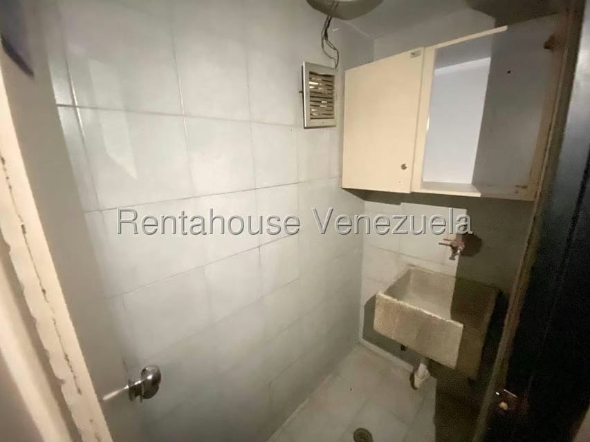 Comercial (Local Comercial) en Alquiler en Avenida El Milagro, Zulia - 11
