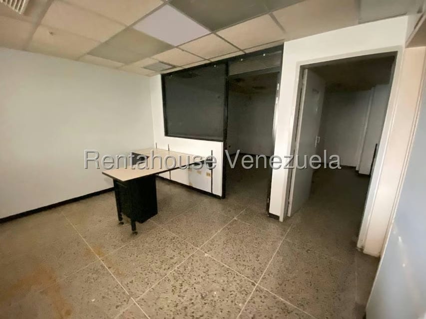 Comercial (Local Comercial) en Alquiler en Avenida El Milagro, Zulia - 6