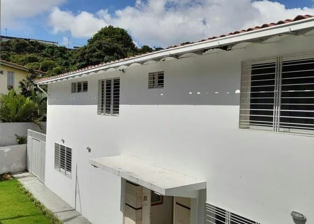 Casa en Venta - Cumbres de Curumo - Baruta - Estado Miranda