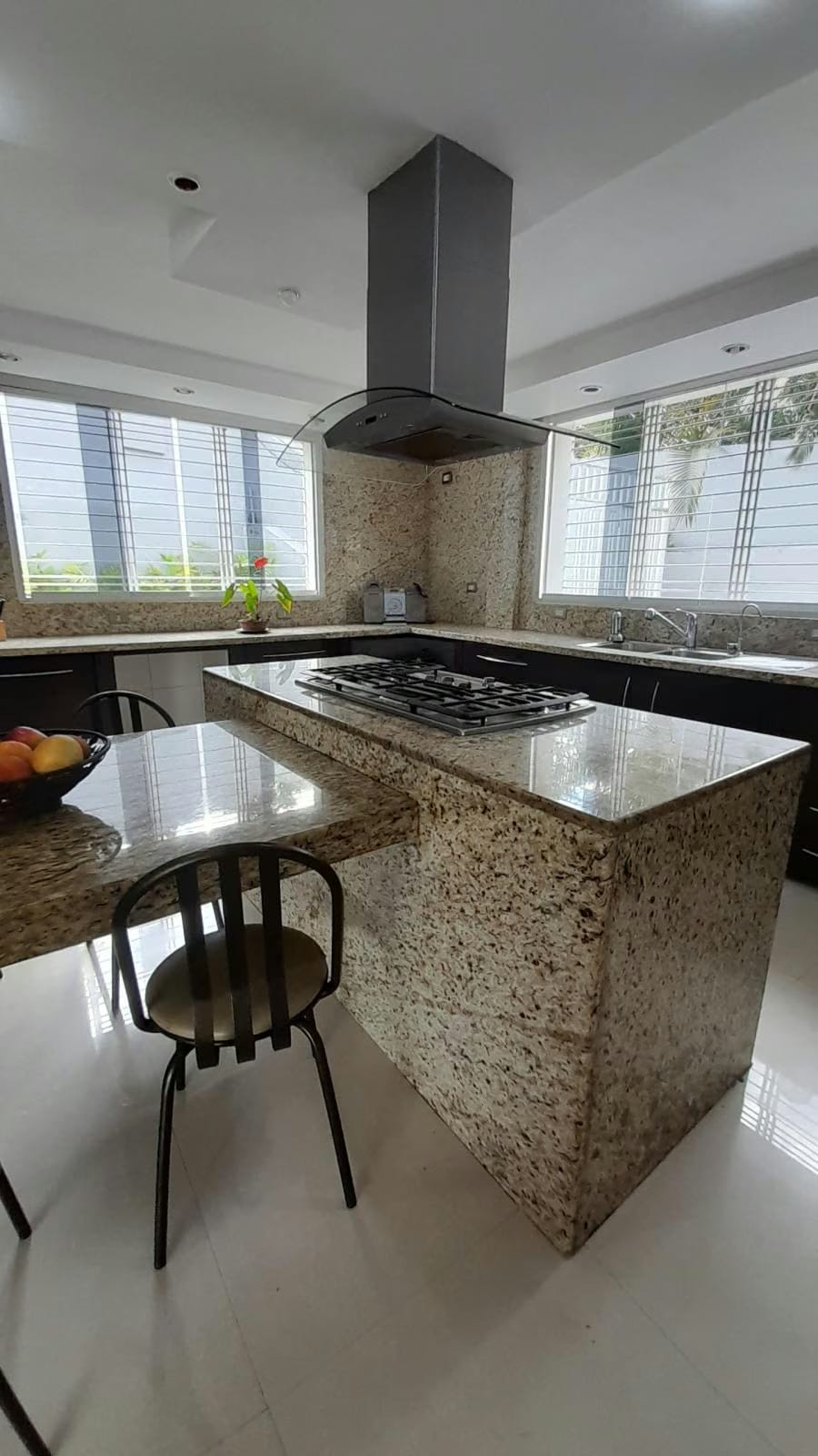 Casa en Venta - Cumbres de Curumo - Baruta - Estado Miranda - 7