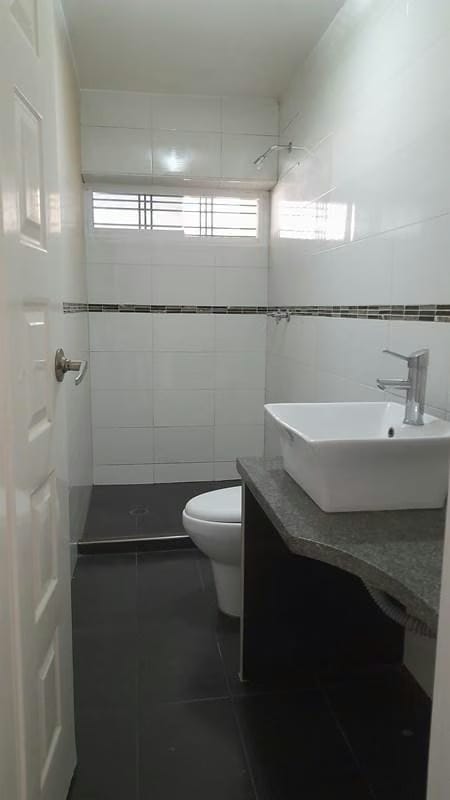 Casa en Venta - Cumbres de Curumo - Baruta - Estado Miranda - 10