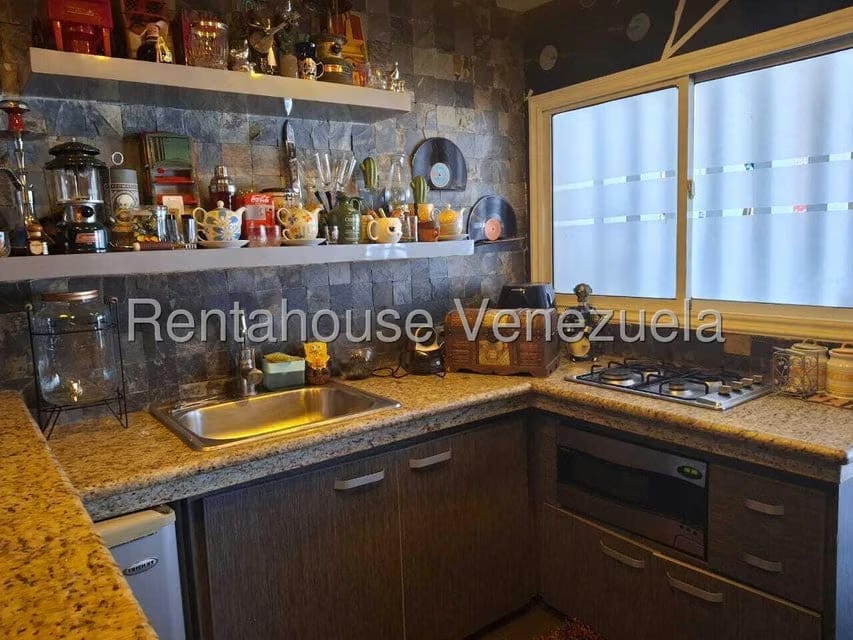 Townhouse (1 Nivel) en Venta en Lago Mar Beach, Zulia - 14