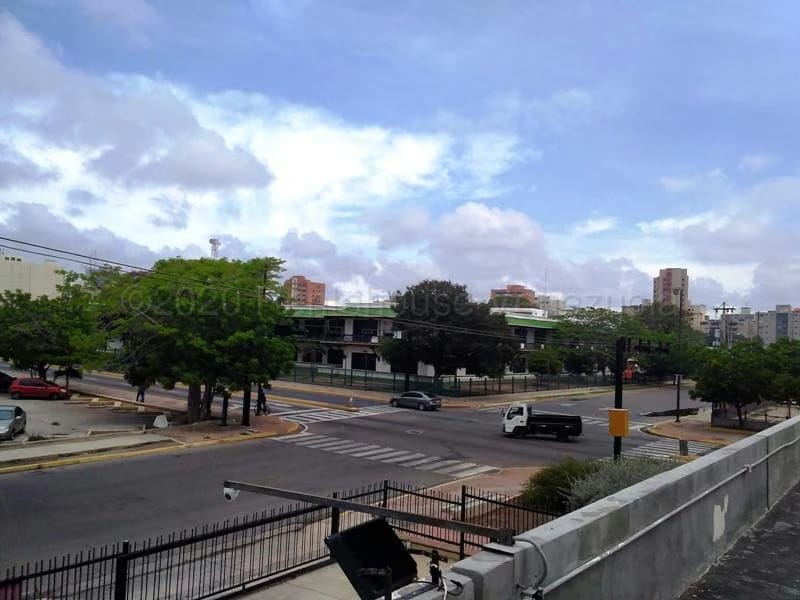 Comercial (Oficina) en Venta en 5 de Julio, Zulia - 16