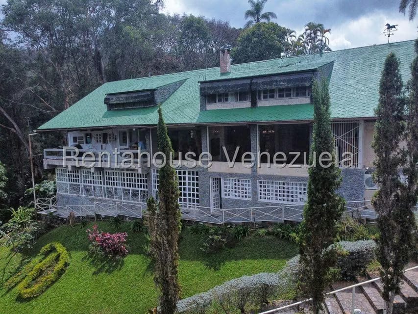Casa (Duplex) en Venta en Los Guayabitos, Distrito Metropolitano - 11