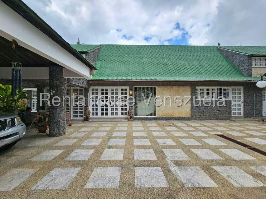 Casa (Duplex) en Venta en Los Guayabitos, Distrito Metropolitano - 14