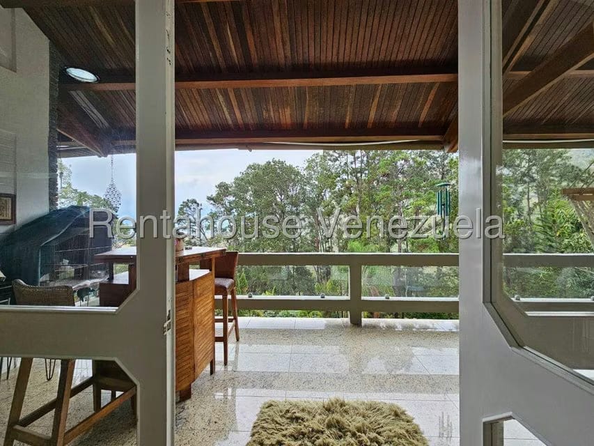 Casa (Duplex) en Venta en Los Guayabitos, Distrito Metropolitano - 21