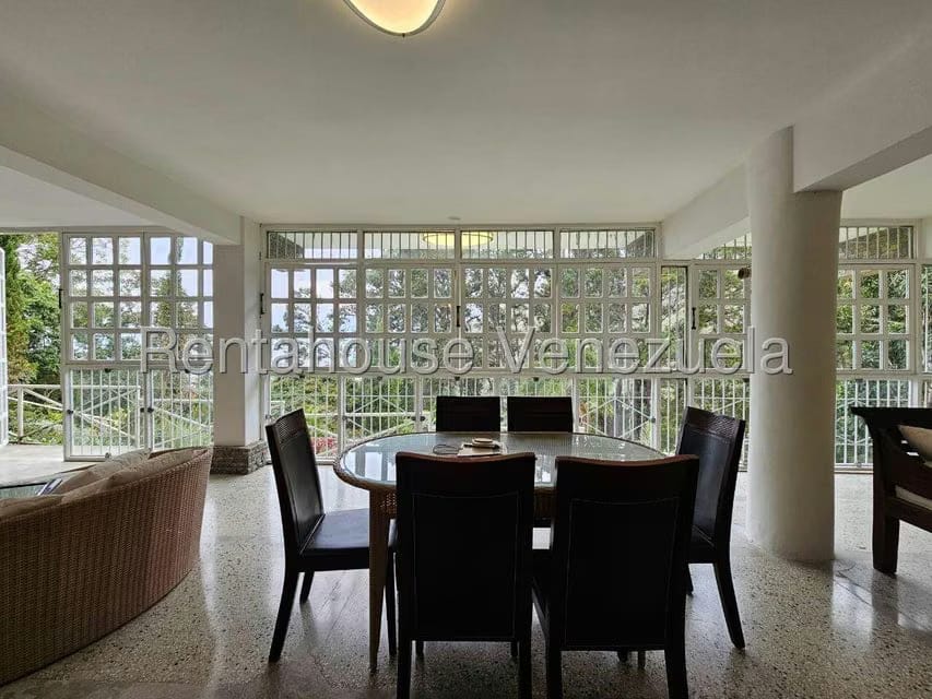 Casa (Duplex) en Venta en Los Guayabitos, Distrito Metropolitano - 39