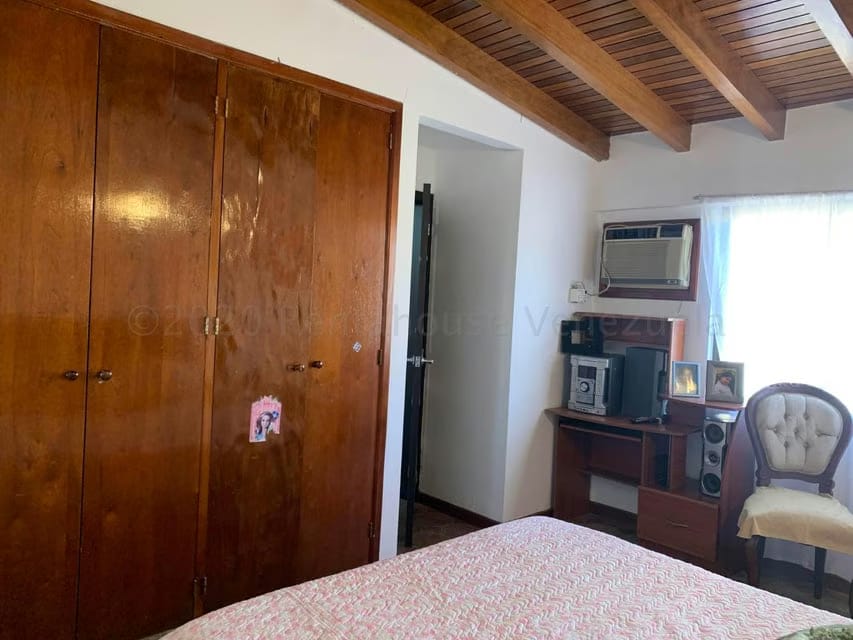 Townhouse (Duplex) en Venta en Trigal Norte, Carabobo - 16