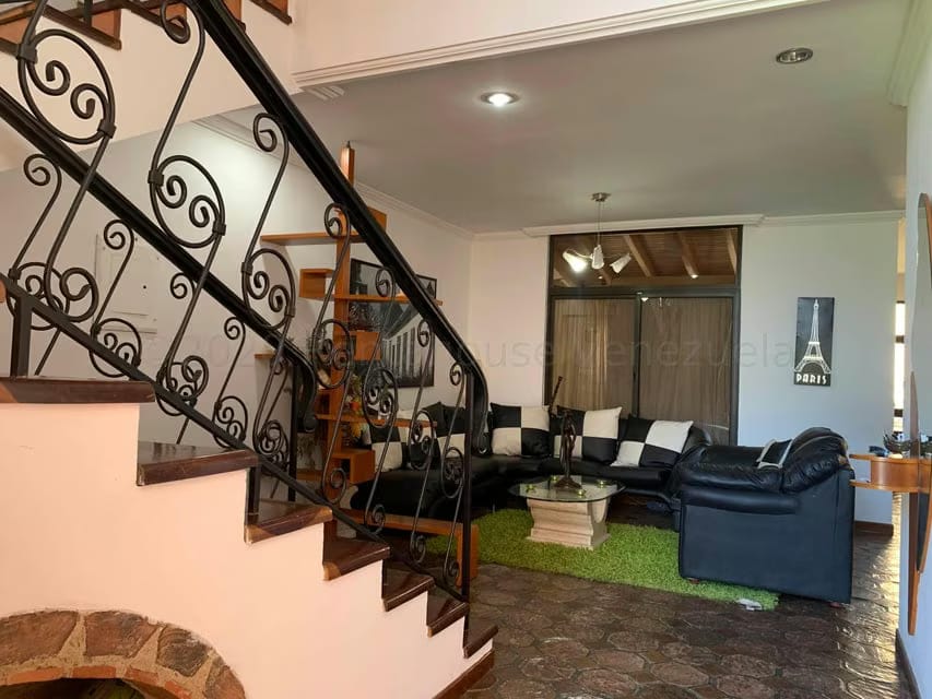 Townhouse (Duplex) en Venta en Trigal Norte, Carabobo - 28