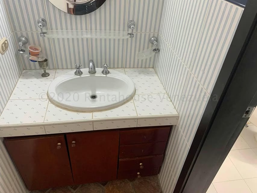 Townhouse (Duplex) en Venta en Trigal Norte, Carabobo - 10