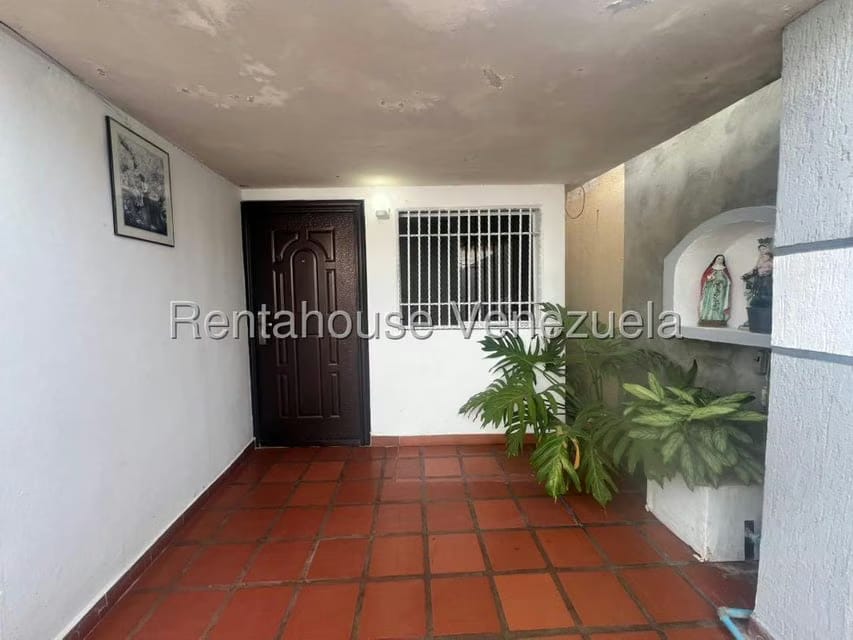 Casa (1 Nivel) en Alquiler en Nueva Segovia, Lara - 16