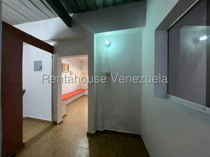 Casa (1 Nivel) en Alquiler en Nueva Segovia, Lara - 18