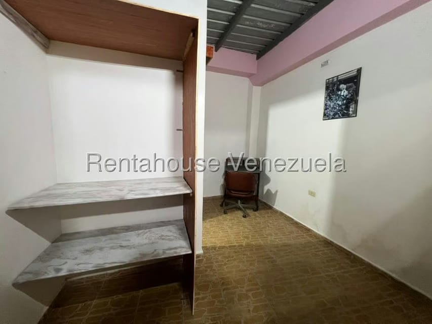 Casa (1 Nivel) en Alquiler en Nueva Segovia, Lara - 21