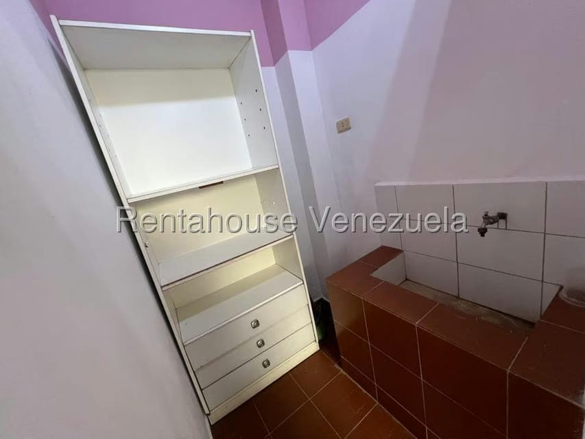 Casa (1 Nivel) en Alquiler en Nueva Segovia, Lara - 25