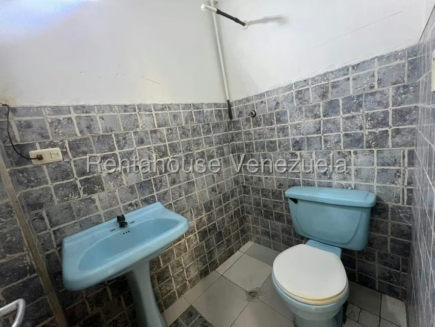 Casa (1 Nivel) en Alquiler en Nueva Segovia, Lara - 26