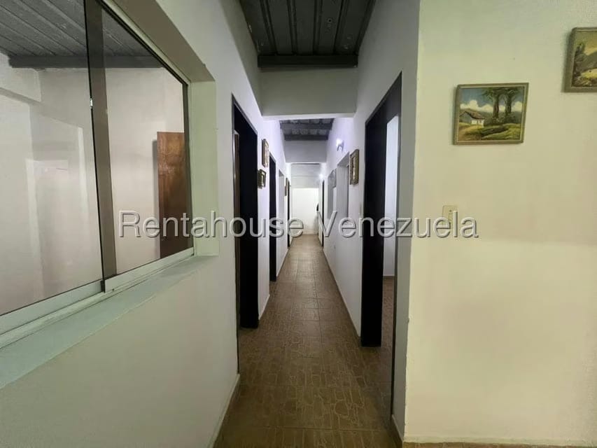 Casa (1 Nivel) en Alquiler en Nueva Segovia, Lara - 4