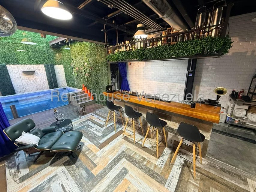 Apartamento (1 Nivel) en Venta en La Castellana, Distrito Metropolitano - 3