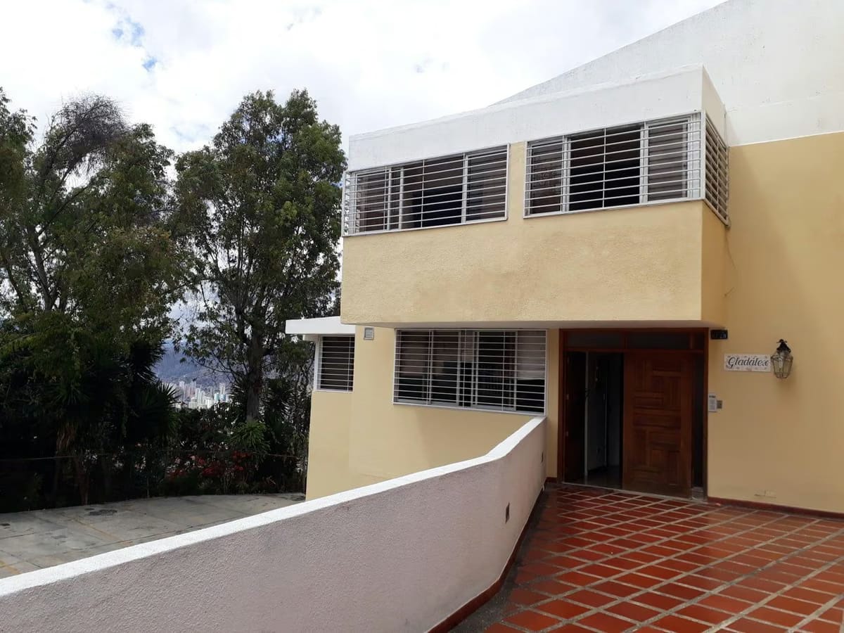 CASA EN VENTA-SELENE MARIN NOBREGA- MLS #23-13072