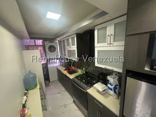 Apartamento (1 Nivel) en Alquiler en Las Delicias de Sabana Grande, Distrito Metropolitano - 17