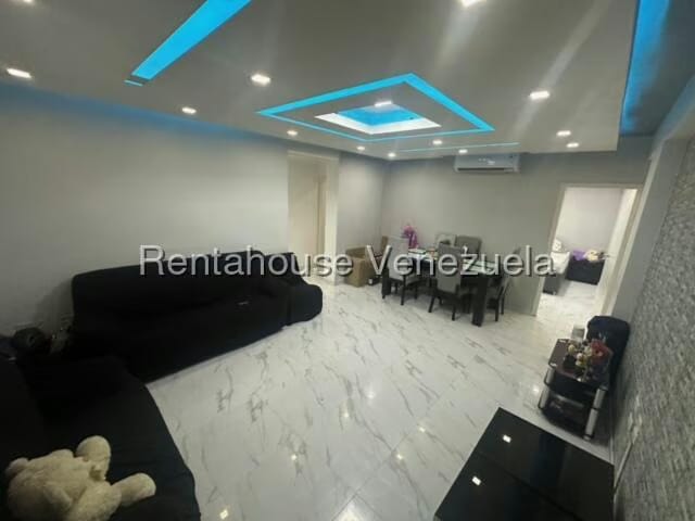 Apartamento (1 Nivel) en Alquiler en Las Delicias de Sabana Grande, Distrito Metropolitano - 4