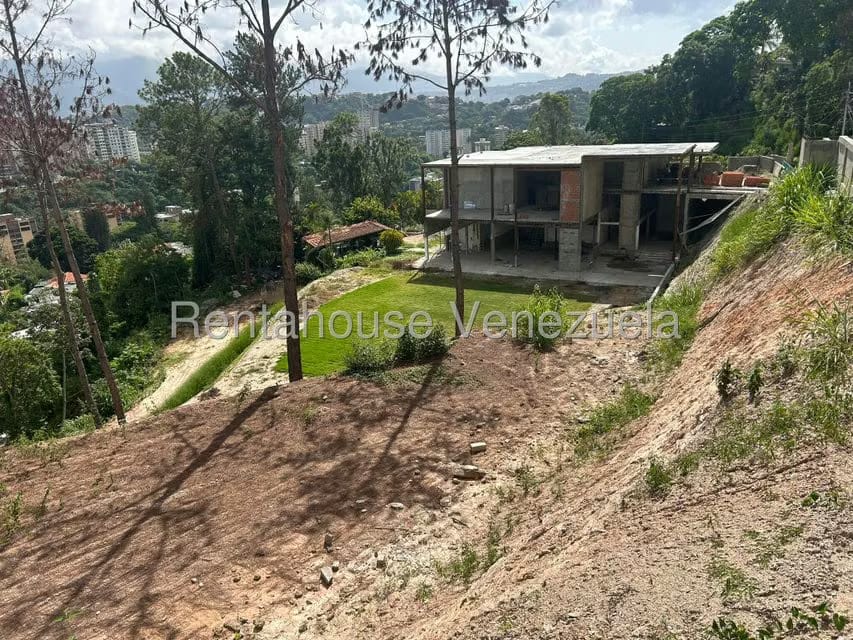 Casa (Multipes Niveles) en Venta en Cerro Verde, Distrito Metropolitano - 11
