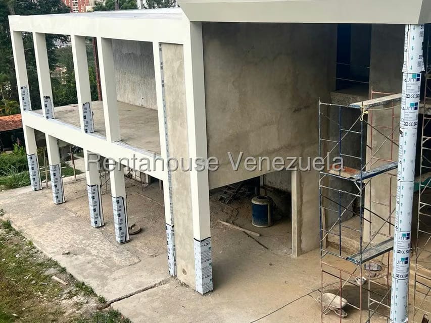 Casa (Multipes Niveles) en Venta en Cerro Verde, Distrito Metropolitano - 5