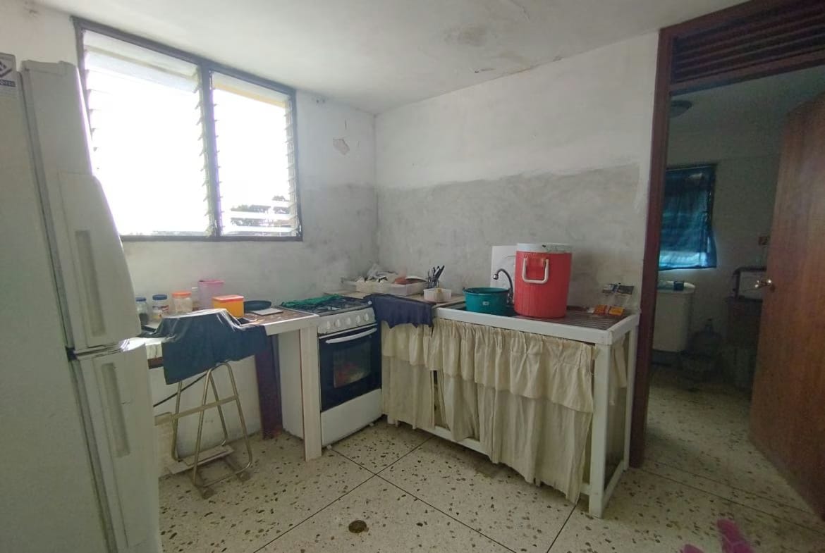 Apartamento en venta. Calle 50 carrera 27 - 4