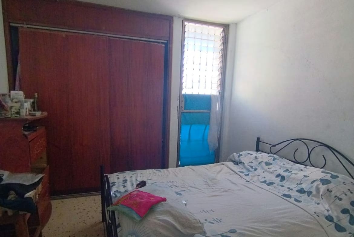 Apartamento en venta. Calle 50 carrera 27 - 6