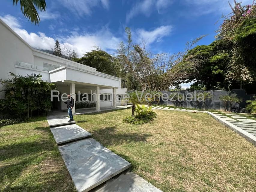 Casa (Multipes Niveles) en Venta en Country Club, Distrito Metropolitano - 2