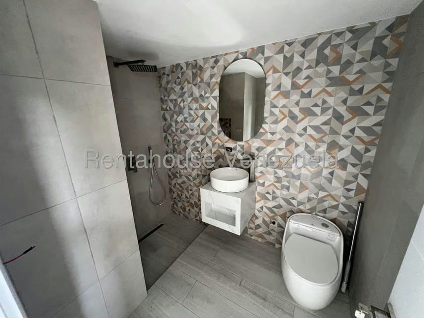 Casa (Multipes Niveles) en Venta en Country Club, Distrito Metropolitano - 14